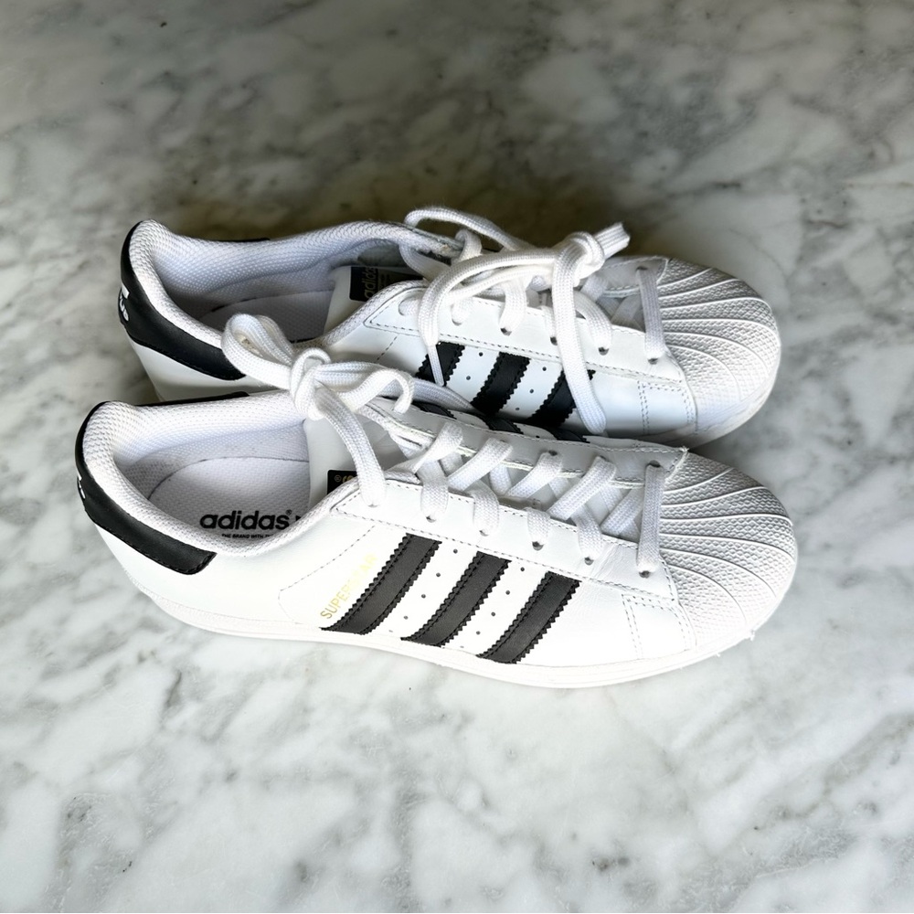 Adidas Superstar Sneakers